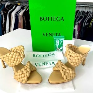 NWB Bottega Veneta Curve Sandal Padded Intreccio Lagoon Nappa
